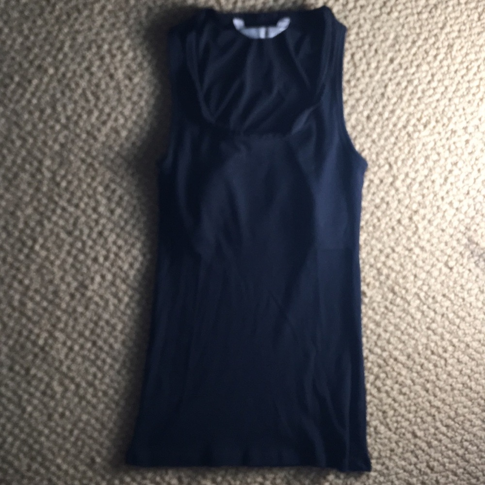 Athleta XS black tank top with shelf bra
